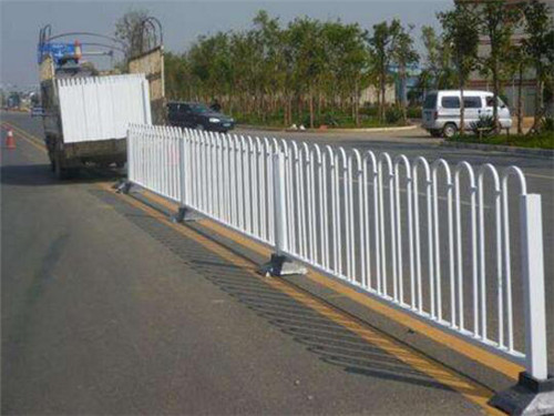 贵州公路锌钢护栏